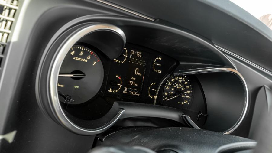  Toyota Sequoia Platinum 2017 года  (фото 21 из 30)